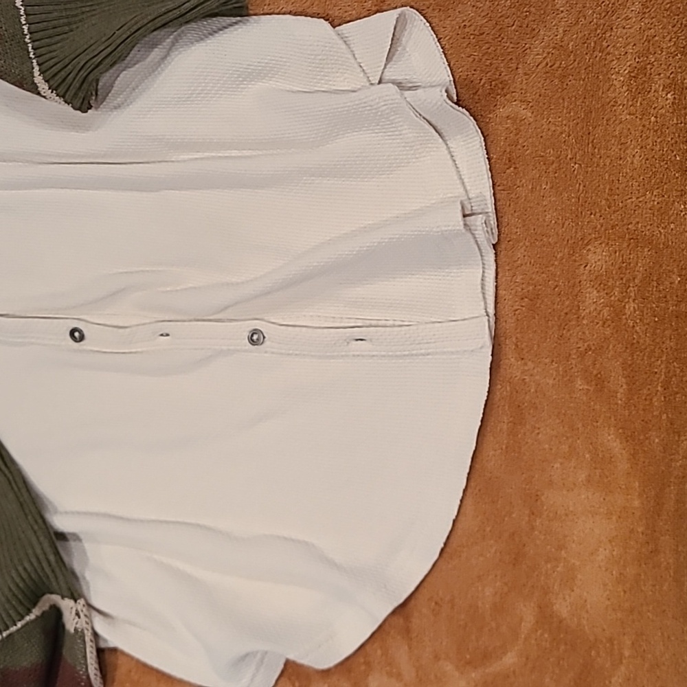 Chic Lucky Brand Cardigan with Camouflage and Purple Accents Size small - Picture 7 of 8